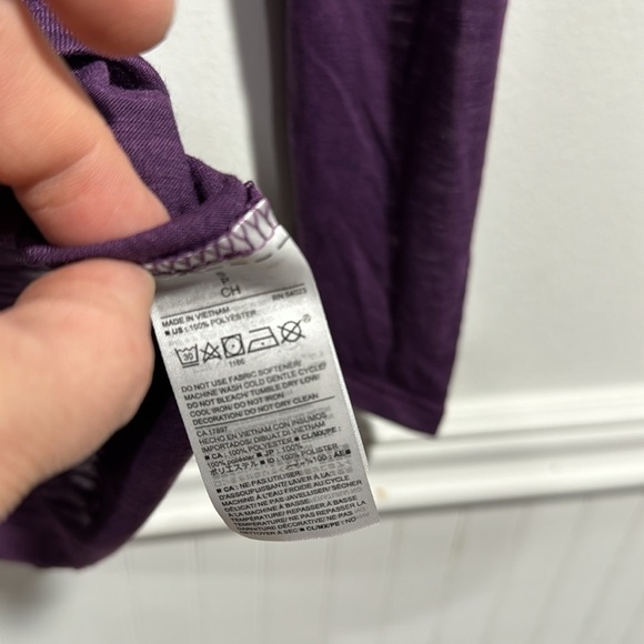 Old navy purple hoodie light weight shirt drawstring kangaroo pocket front small - Picture 5 of 6